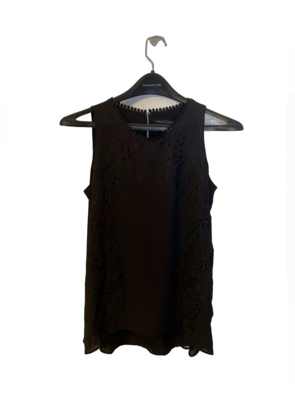 White House Black Market Black Embroidered Sleeveless Blouse Sz XS High-Low NWT